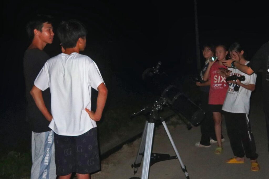 启明团队受邀赴乐昌市楼下村进行天文科普和观测
