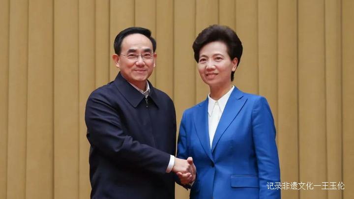 贵州省召开领导干部会议宣布中央决定