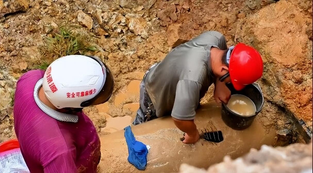 广南：争分夺秒抢修忙 千方百计保供水