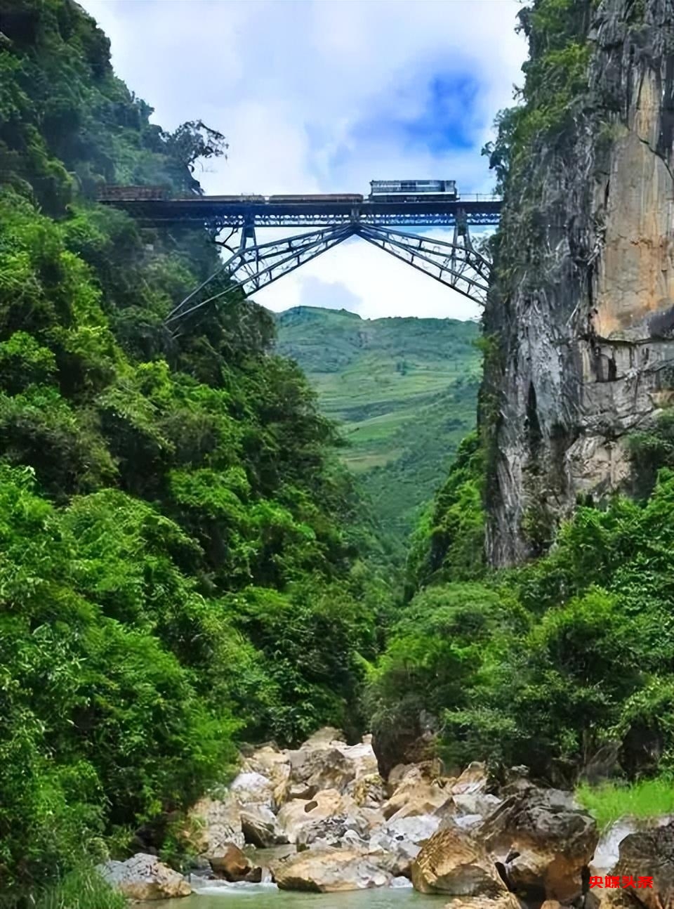 有一种叫云南的生活‖云南河口：依托滇越铁路，打造边境旅游