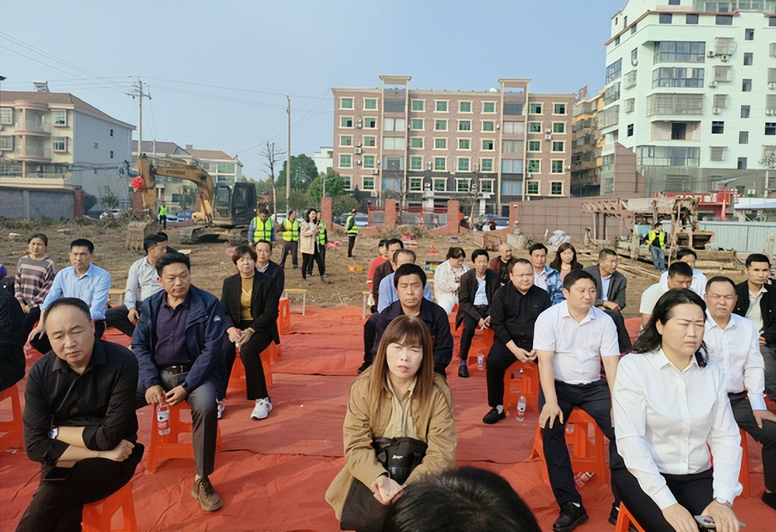 【特别报道】武穴市第五实验中学松山咀校区“两楼”项目今天盛大奠基