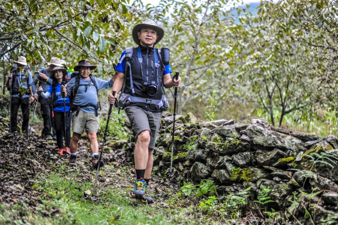 献血庆生：一个探险家与昆明的十五年脉动