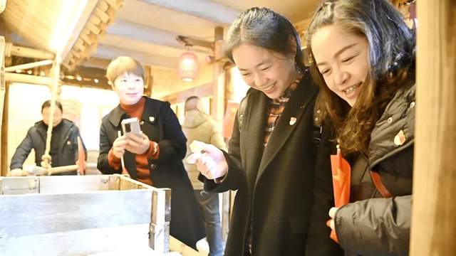 武穴市第二实验小学：赓续红色基因，在行走的党课中汲取奋进力量