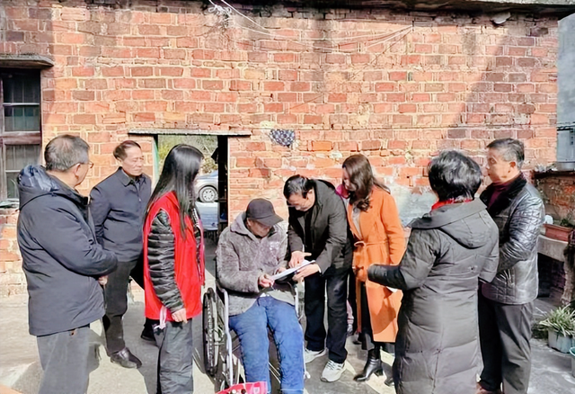 【专题报道】湖北武穴市慈善会:慈善升温,让大爱之花开遍港城大地!