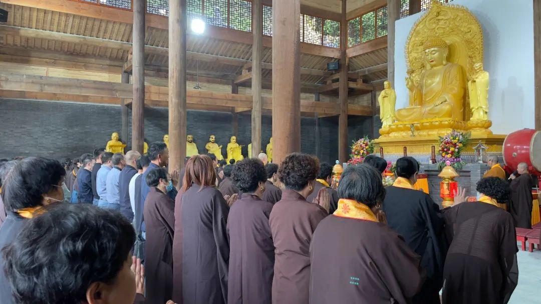 灵峰岩下古寺幽，沧海桑田眼底收——游浙江宁波大乘禅寺
