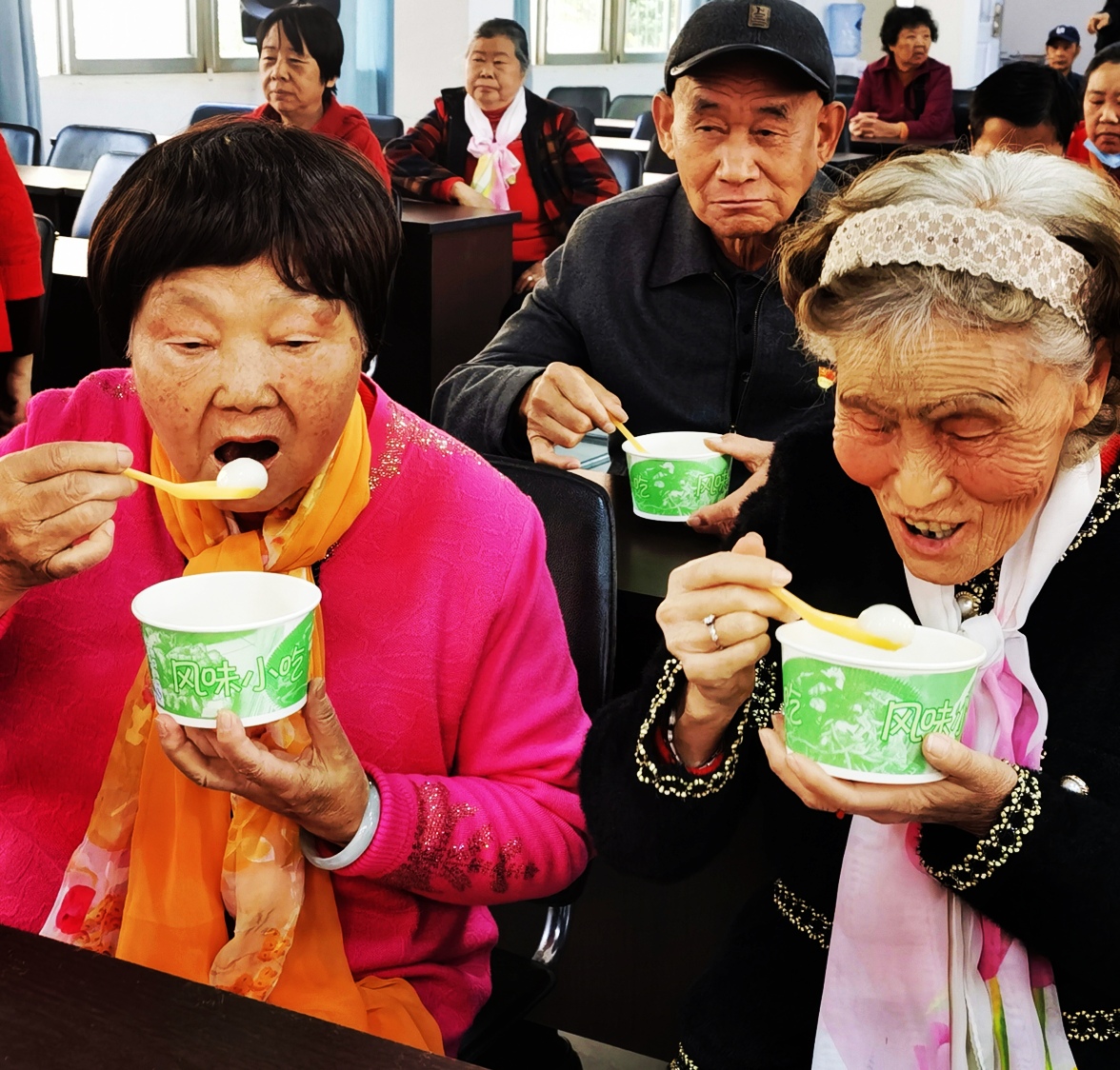 昆明永兴路社区举行“共建话浓情,欢乐度元宵”主题活动