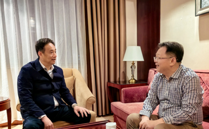 会长李强与盛通集团董事长杨正军共谋塑管不锈钢水管市场版图