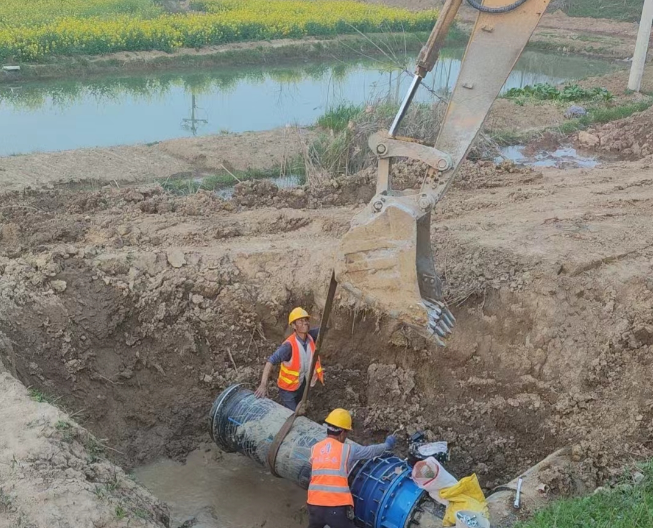 会长李强与盛通集团董事长杨正军共谋塑管不锈钢水管市场版图