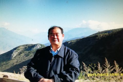 珠江源畔的文化守夜人  郝正治与他的多维人生