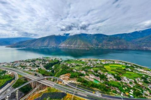 会聚山河壮志 巧筑幸福坦途——写在会巧高速建成通车之际